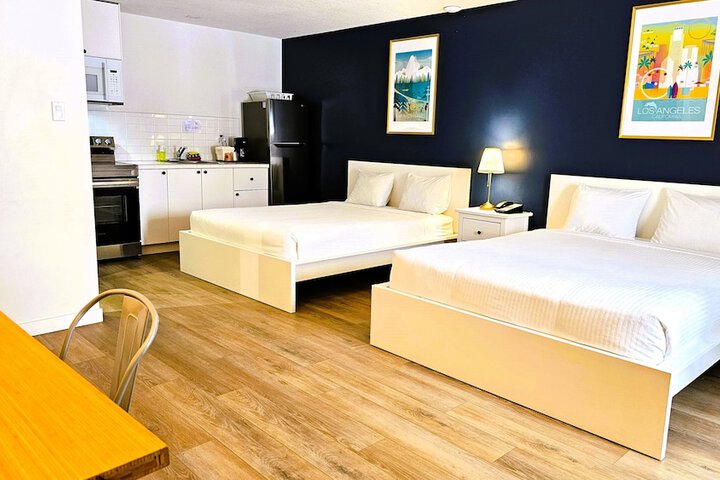 Cloud 9 Inn