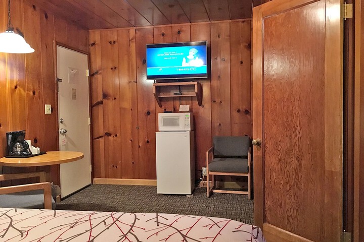 Room 60 of 183