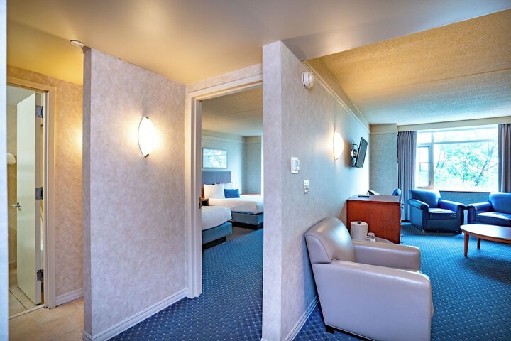 Room 27 of 41