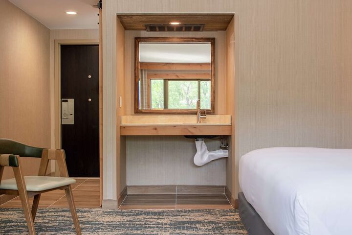 Room 21 of 67