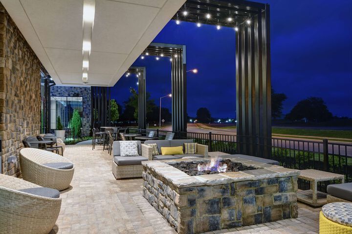 Terrace/Patio 48 of 50