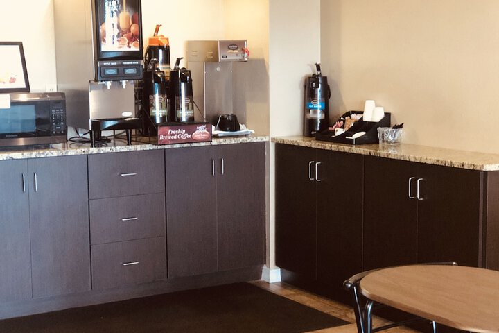 Breakfast/Coffee Service 17 of 21