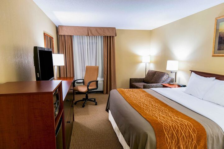 Room 11 of 27