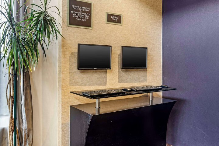 Business Center 49 of 49