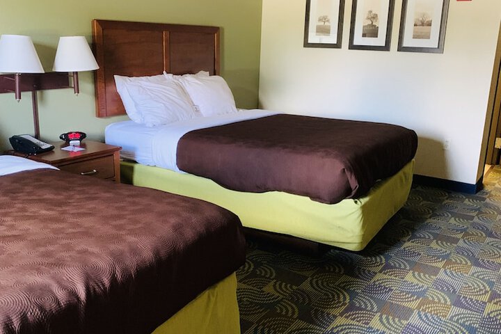 AmericInn by Wyndham Kewanee