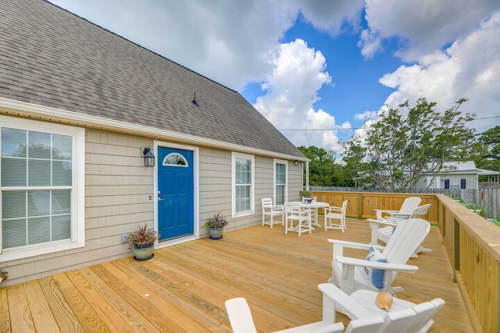 the Willowberry House With Deck & Grill!
