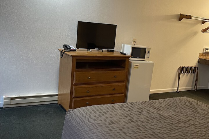 Economy Inn