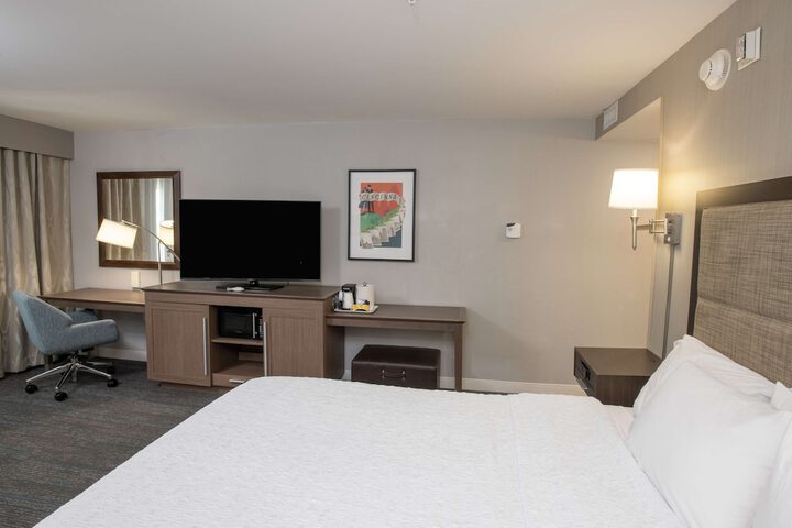Room 36 of 62