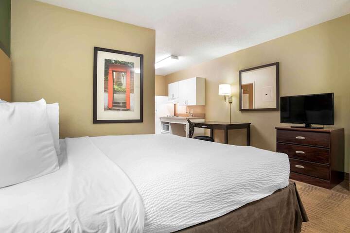 Room 14 of 35