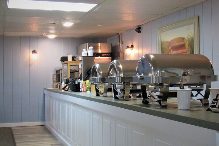 Breakfast/Coffee Service 92 of 107