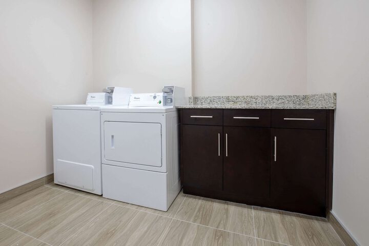 Super 8 by Wyndham Canmore