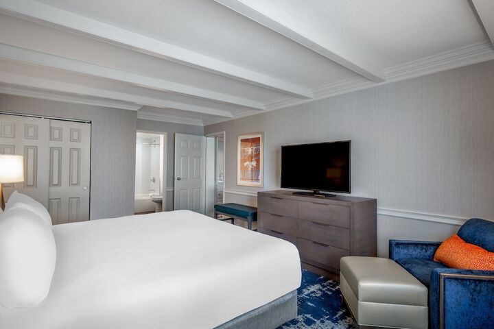 Crowne Plaza Albany - The Desmond Hotel by IHG