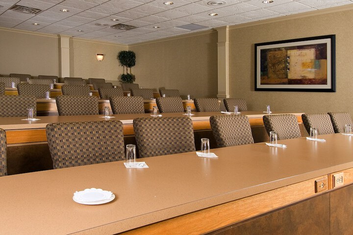 Delta Hotels by Marriott Utica