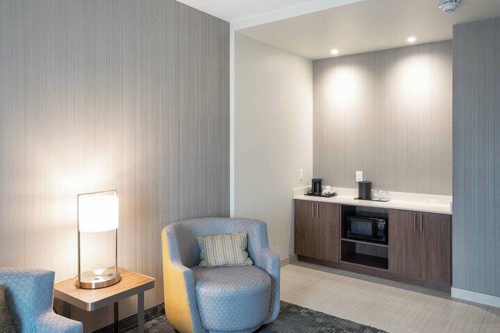 Courtyard by Marriott Charleston-North Charleston