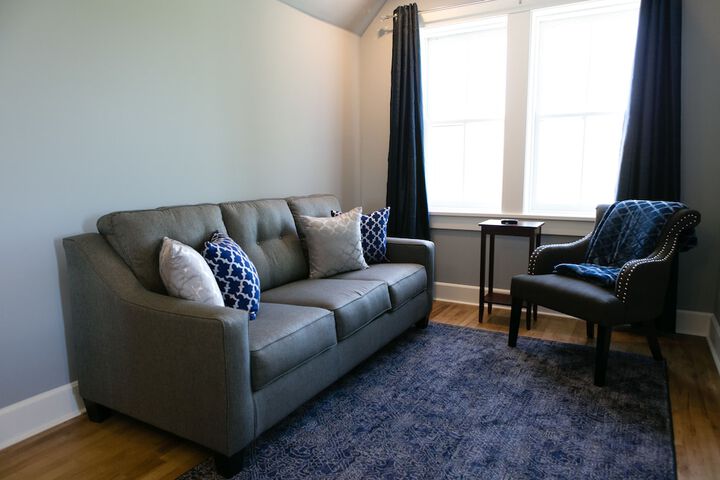 Room 13 of 20