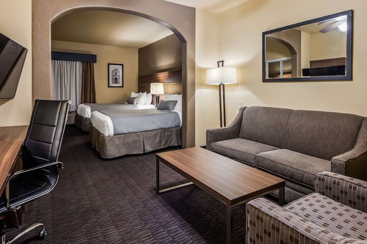 Room 13 of 28