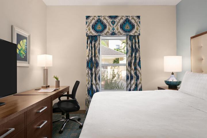 Homewood Suites by Hilton - Fort Myers