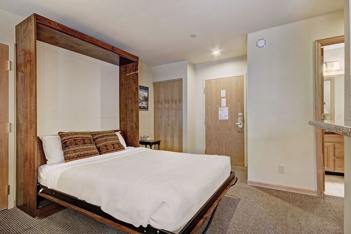 River Mountain Lodge a Vail Resorts Property