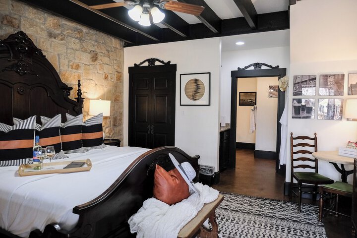 The Winchester Lodge
