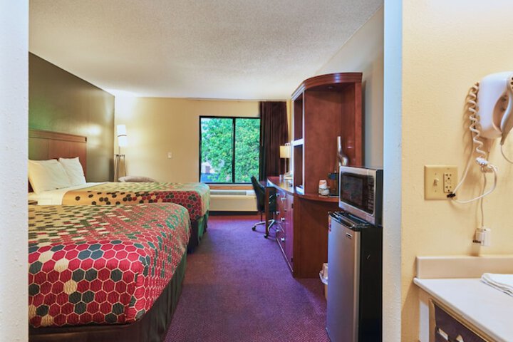 Room 49 of 77