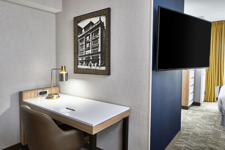 Room 41 of 64