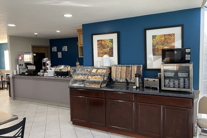 Breakfast/Coffee Service 15 of 16