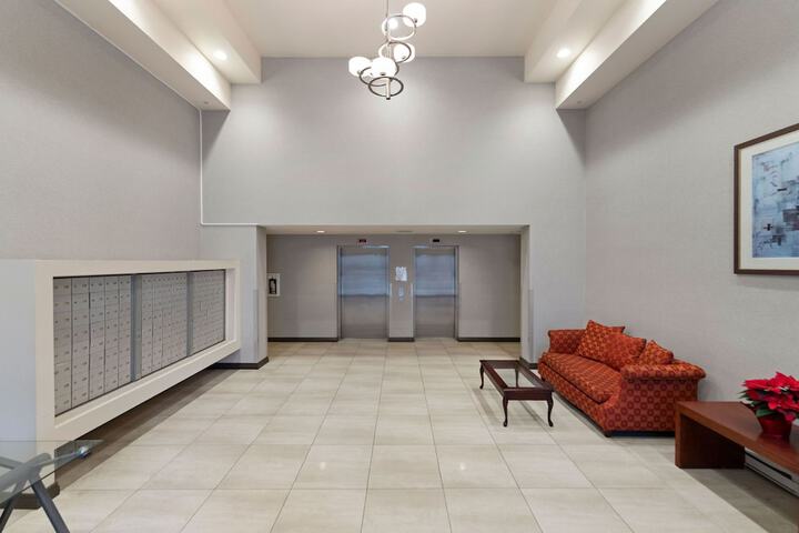 Hotel 3 of 71