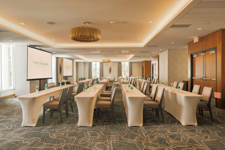 Kimpton Rowan Palm Springs Hotel by IHG