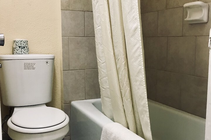 Executive Inn