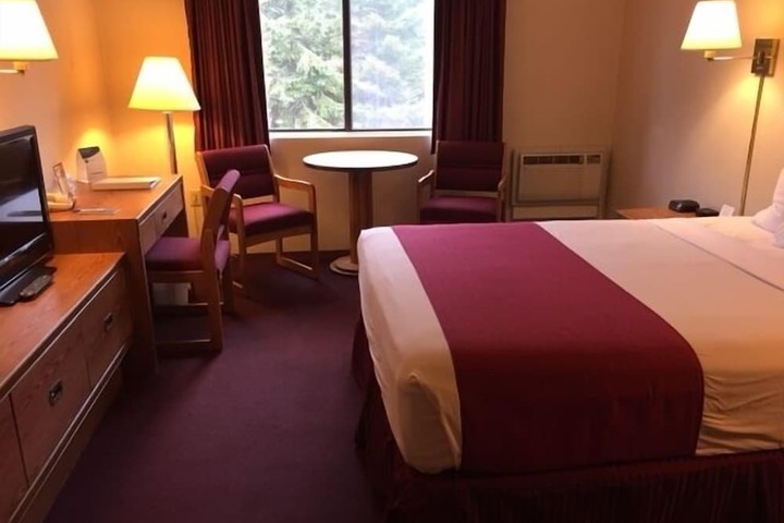 Room 11 of 26