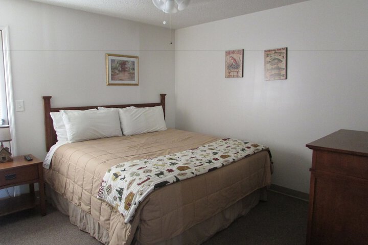 Douglas Inn & Suites