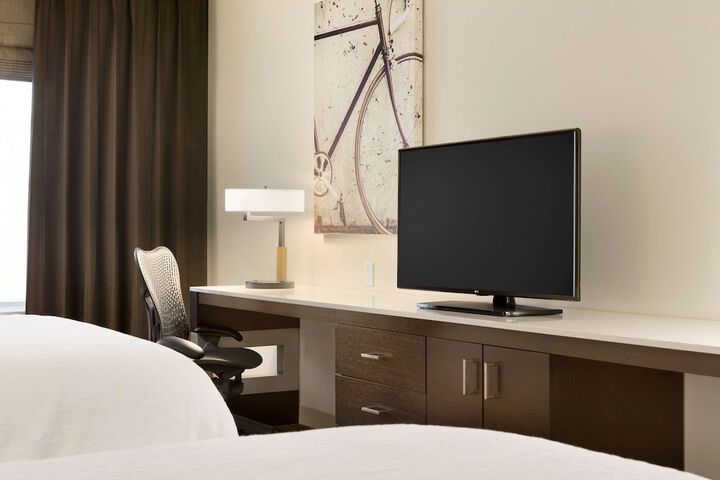 Room 15 of 37