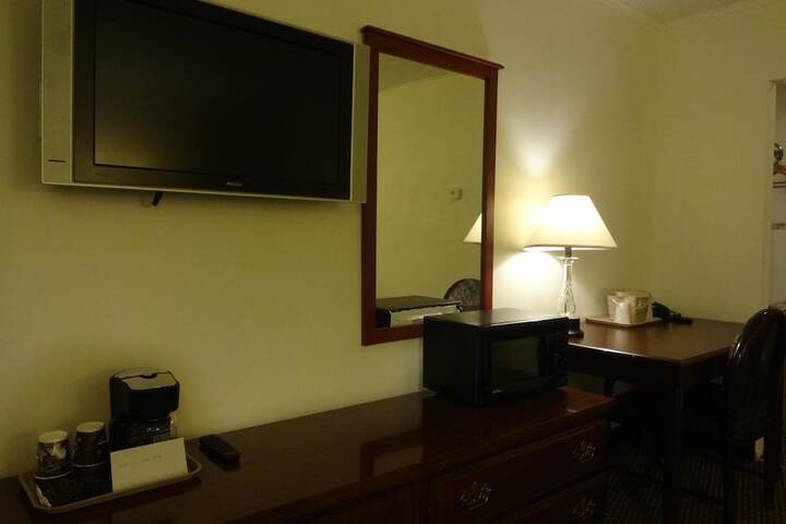 Room 46 of 64