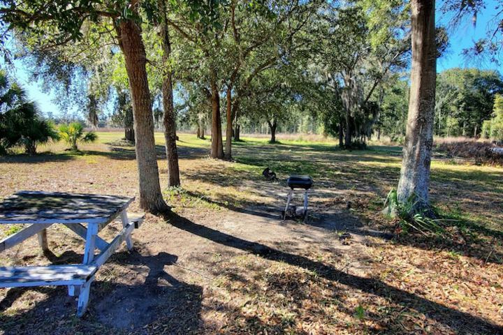 Property Grounds 42 of 42