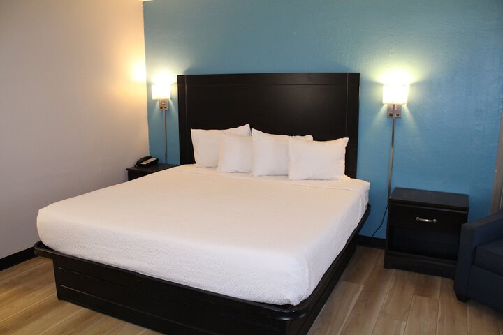Days Inn by Wyndham Wrightstown McGuire AFB / Bordentown