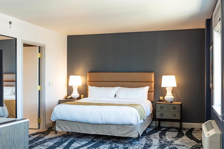 The Yorktowne Hotel Tapestry Collection by Hilton