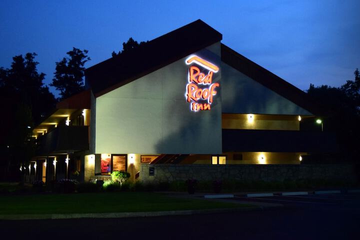 Hotel 2 of 27