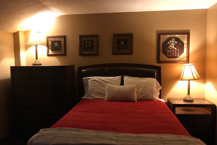 Room 16 of 35