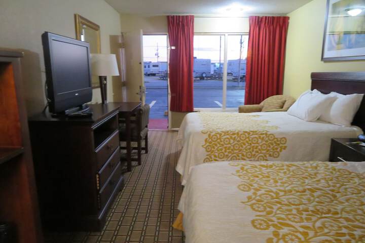 Room 54 of 80