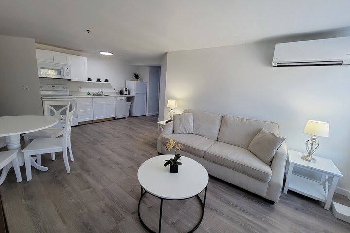 Room 44 of 60