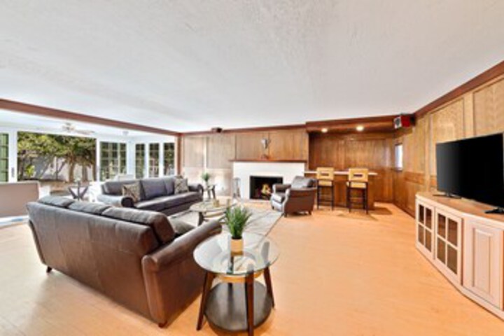5BDRM Villa Via Mil Cumbres