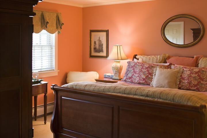Room 13 of 35