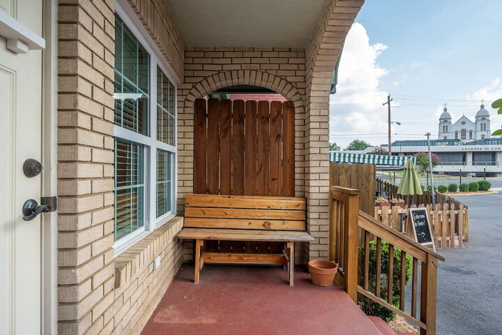 Terrace/Patio 186 of 211
