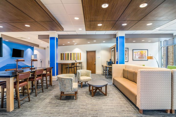 Holiday Inn Express and Suites Asheboro by IHG