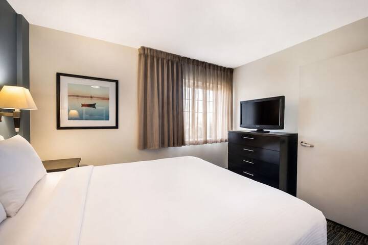Blue Way Inn & Suites Extended Stay Bloomington Airport - Minneapolis