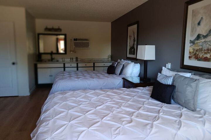 Room 3 of 15