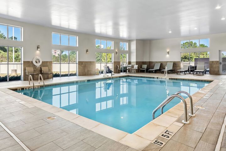 Holiday Inn Express Hotel & Suites Albany by IHG