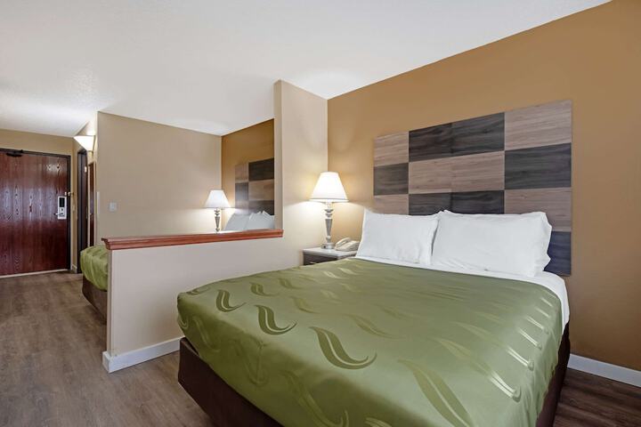 Room 14 of 47