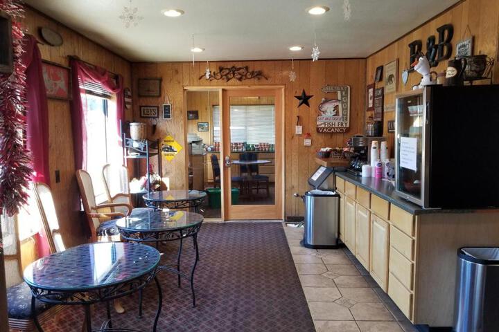 Gold Pan Lodge