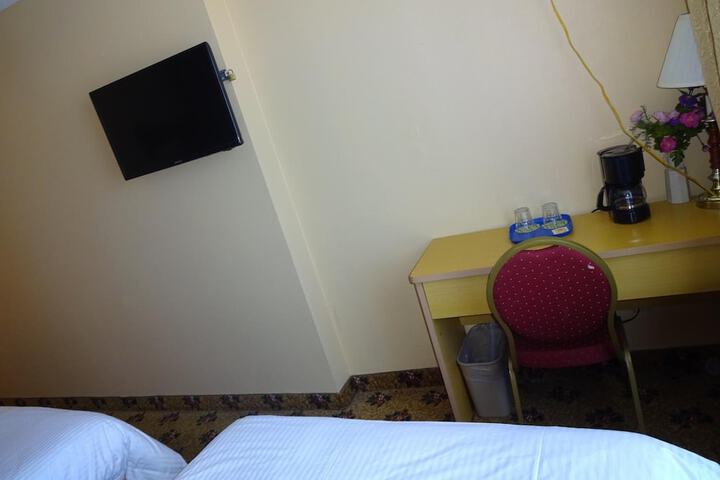 Room 25 of 54